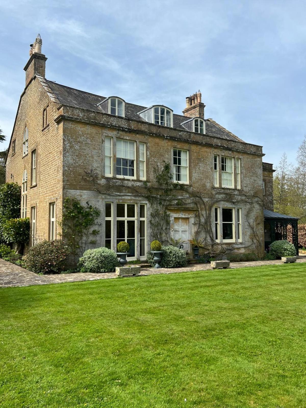 The Old Rectory Somerset North Perrott 外观 照片